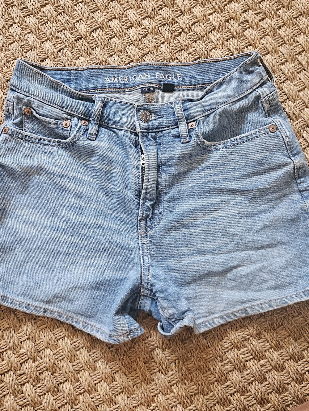 American Eagle Womens High-Rise Denim Shorts